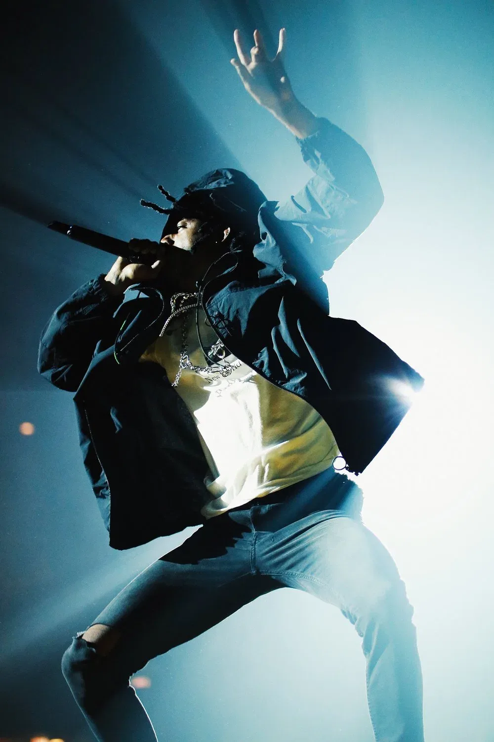 Live performance image from the Cole Schwartz portfolio